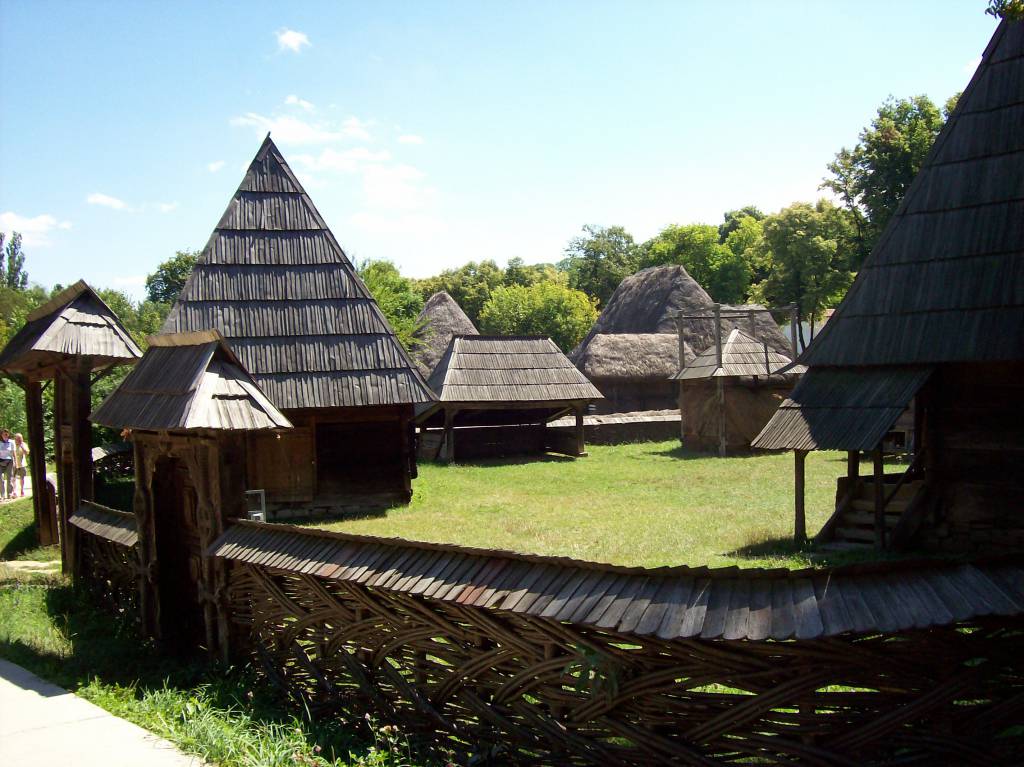 Poza Village Museum (Muzeul Satului)
